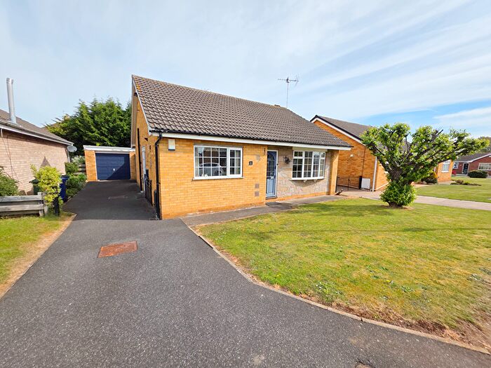 3 Bedroom Detached Bungalow For Sale In Broom Close, Doncaster, DN11