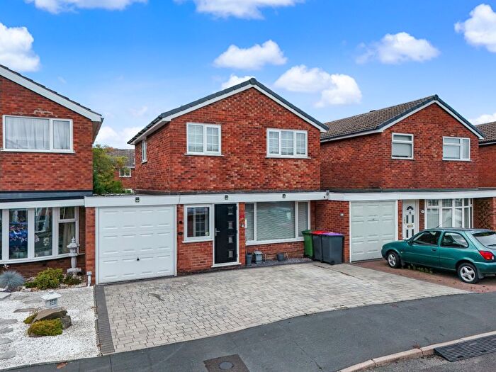 3 Bedroom Link Detached House For Sale In Burnell Road, Admaston, Telford, Shropshire, TF5