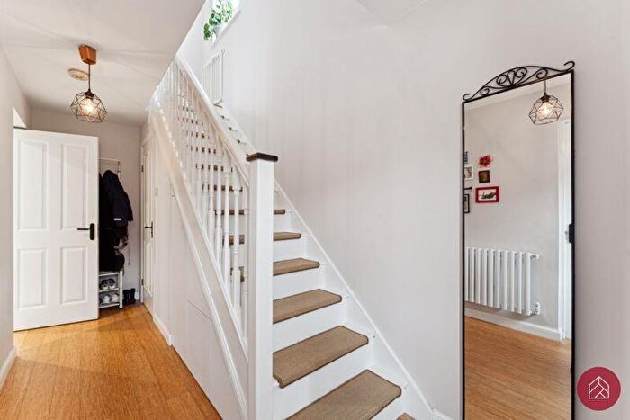 3 Bedroom End Of Terrace House For Sale In Bennett Crescent, Oxford, OX4