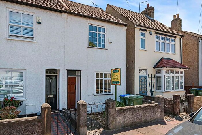 3 Bedroom End Of Terrace House For Sale In Corbylands Road, Sidcup, DA15