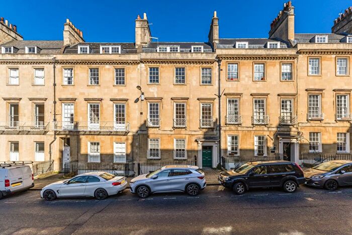 2 Bedroom Flat To Rent In Bennett Street, Bath, BA1