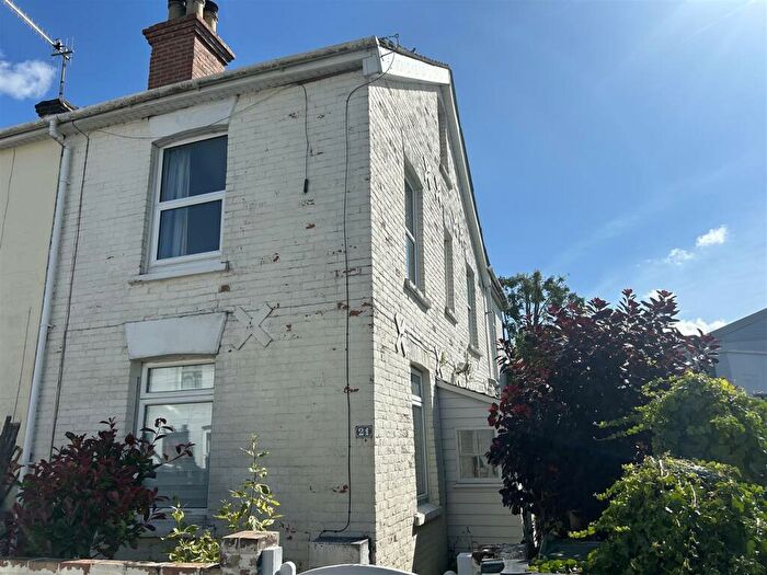 2 Bedroom Terraced House To Rent In Polden Road, Salisbury, SP1