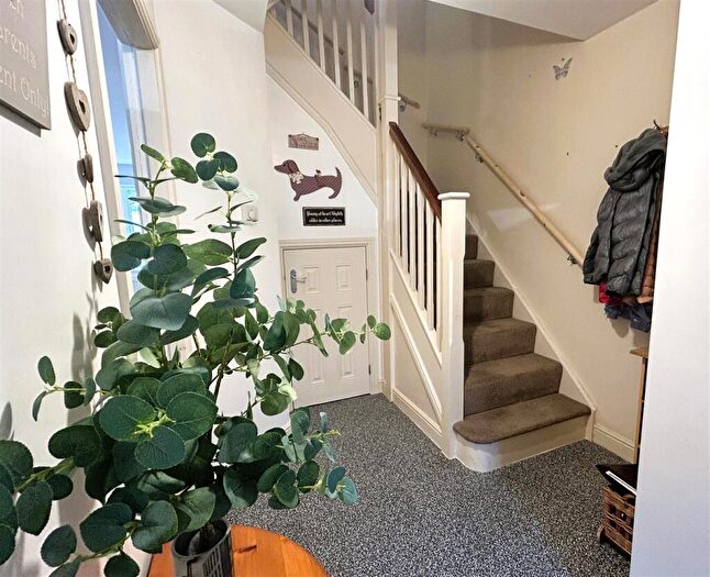 4 Bedroom Town House For Sale In Leighton Way, Belper, DE56