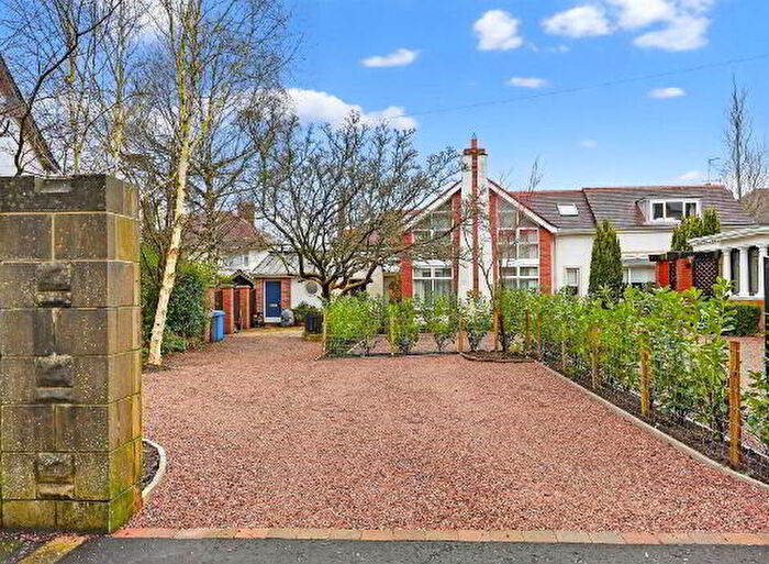 2 Bedroom Detached House For Sale In The Studio House, A Myrtlefield Park, Belfast, BT9