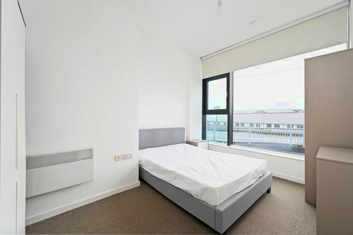 2 Bedroom Flat To Rent In Apt The Gateway, Sheffield, S2