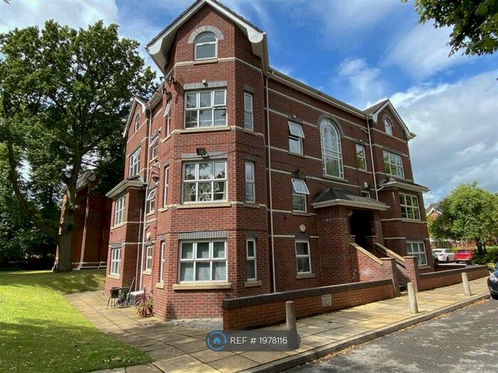 2 Bedroom Flat To Rent In Park House, Manchester, M20