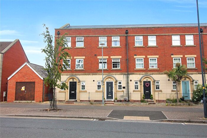3 Bedroom Terraced House For Sale In Redhouse Way, Redhouse, Swindon, Wiltshire, SN25