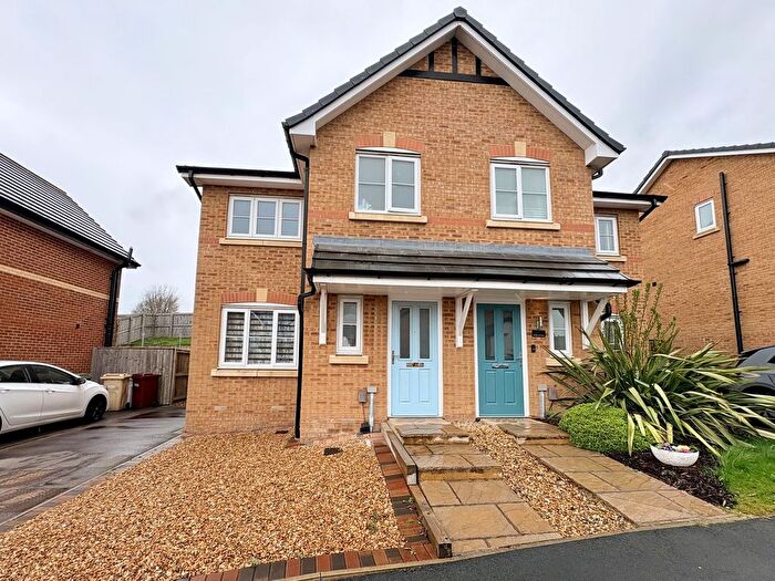 3 Bedroom Semi Detached House For Sale In Middlewich Close, Horwich, BL6