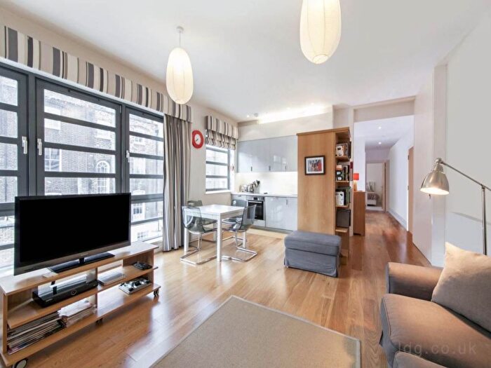 2 Bedroom Detached House To Rent In North Mews, London, WC1N