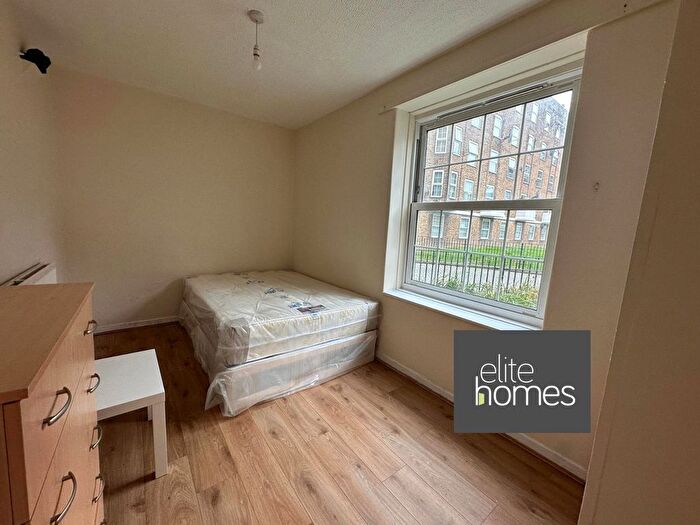 3 Bedroom Flat To Rent In Stamford Hill, London, N16