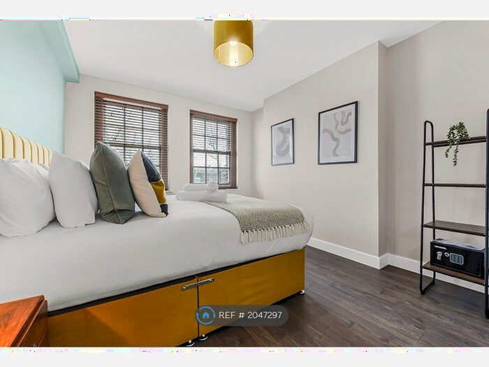 3 Bedroom Flat To Rent In Parkhurst Court, London, N7