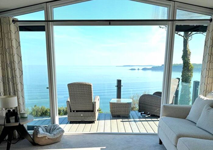 2 Bedroom Lodge For Sale In Victory Lakewood Lodge, Amroth, SA67