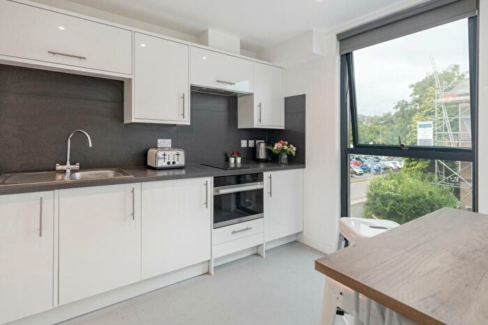 Studio To Rent In Banglo House, Lower Bristol Road, BA2