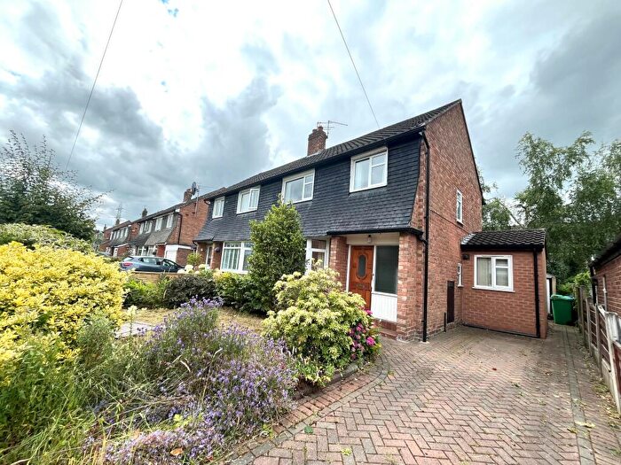 3 Bedroom House To Rent In Norview Drive, Didsbury, M20