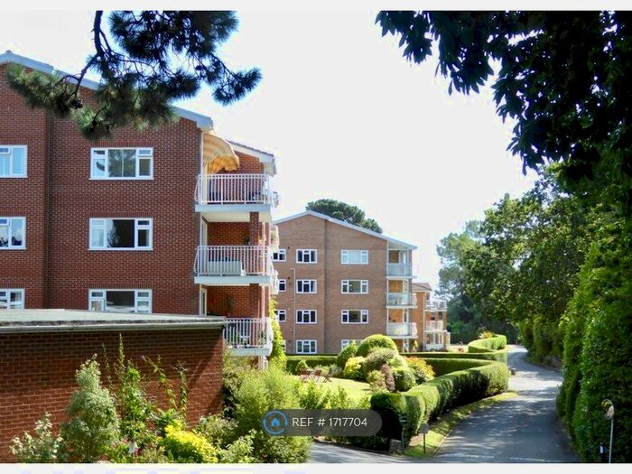 3 Bedroom Flat To Rent In Fairview Park, Poole, BH14