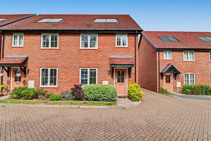 2 Bedroom Semi-detached House For Sale In Daisy Close, Colden Common, SO21
