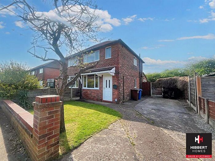 2 Bedroom House To Rent In Annable Road, Bredbury, SK6