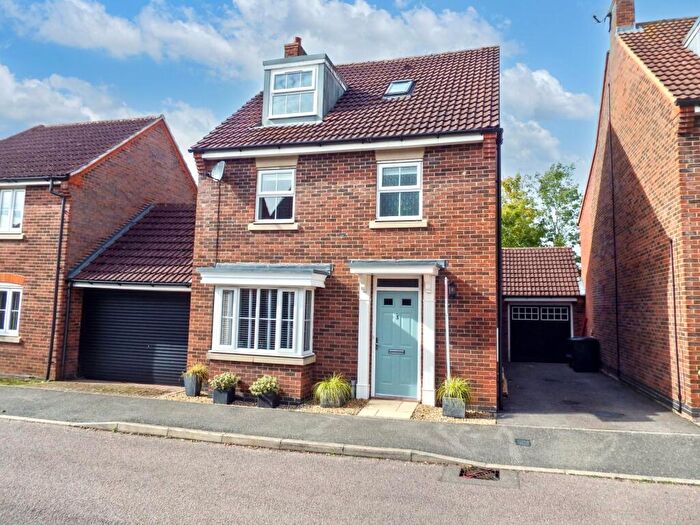 4 Bedroom Detached House For Sale In Fresson Road, Stevenage, Hertfordshire, SG1