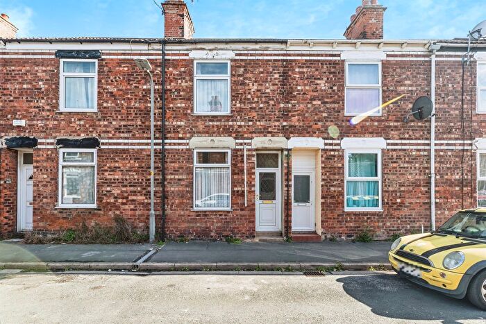 3 Bedroom Terraced House For Sale In Buller Street, Selby, YO8