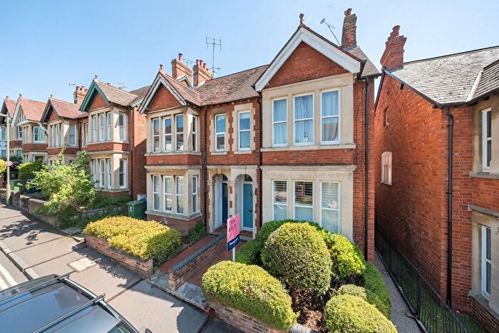 3 Bedroom Semi-Detached House To Rent In Divinity Road, Oxford, OX4