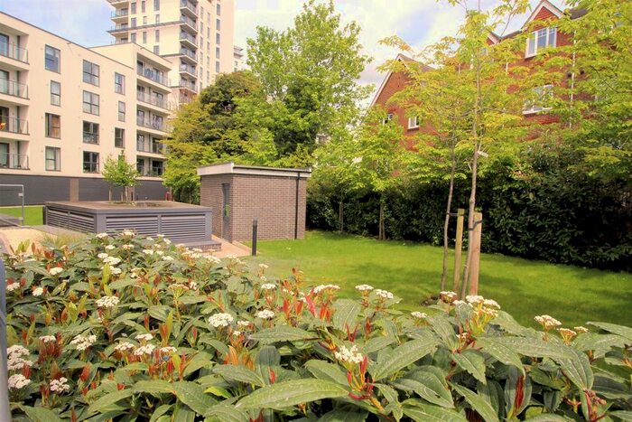 1 Bedroom Flat To Rent In Bradfield Close, Woking, Surrey, GU22
