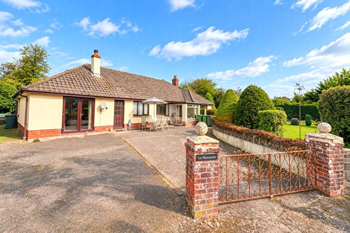 4 Bedroom Bungalow For Sale In Burrington, Umberleigh, Devon, EX37