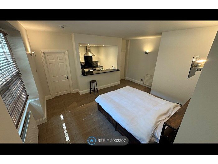 1 Bedroom Studio To Rent In Holland Park Avenue, London, W11