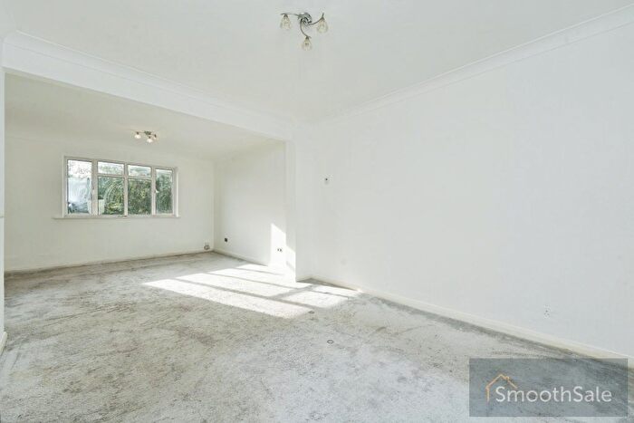 3 Bedroom Semi Detached House For Sale In Norwich Road, Northwood, HA6