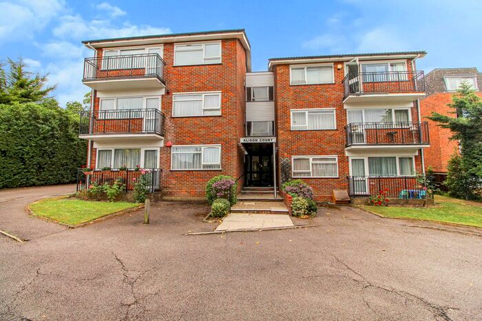2 Bedroom Flat To Rent In Alison Court, Hale Lane, Edgware, HA8