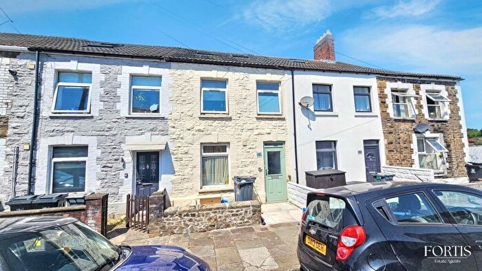 7 Bedroom Terraced House For Sale In Woodville Road, Cardiff, CF24