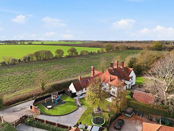 4 Bedroom Semi-Detached House For Sale In Beauchamp Roding, Ongar, CM5