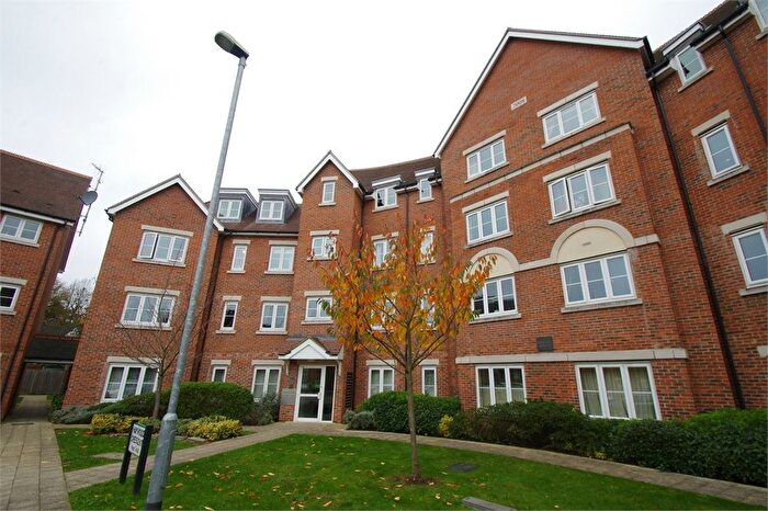 2 Bedroom Flat To Rent In Haywood Crescent, Lockhart Road, Watford, WD17