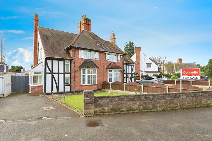 3 Bedroom Semi-Detached House To Rent In Primrose Lane, Wolverhampton, WV10
