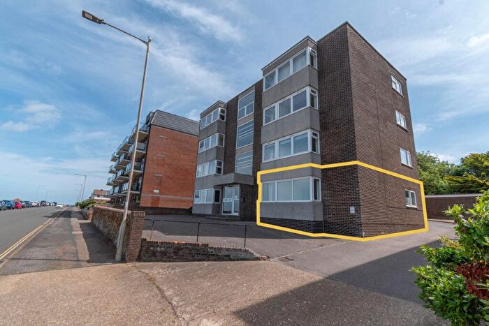 2 Bedroom Apartment For Sale In Cliff Parade, Hunstanton, PE36