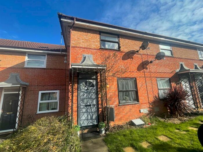 2 Bedroom End Of Terrace House To Rent In Newbridge Oval, Emerson Valley, Milton Keynes, MK4