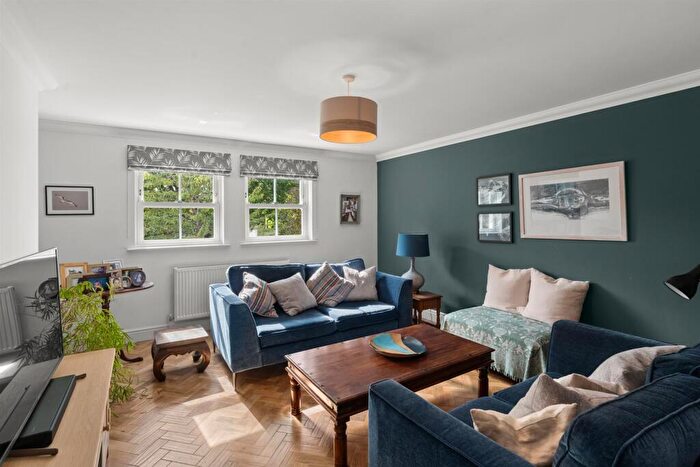 5 Bedroom Detached House For Sale In Earlham Road, Norwich, NR2
