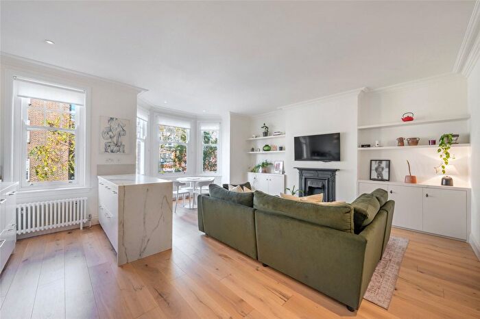 2 Bedroom Flat For Sale In Glenmore Road, London, NW3