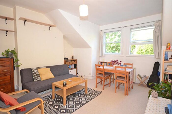 1 Bedroom Flat To Rent In Muswell Hill Road, London, N10