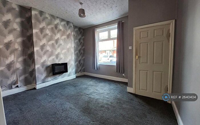 3 Bedroom Terraced House To Rent In Elm Grove, Hyde, SK14
