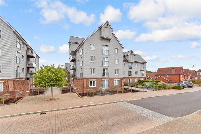 1 Bedroom Flat For Sale In The Boulevard, Horsham, West Sussex, RH12