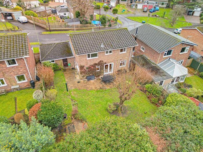 4 Bedroom Detached House For Sale In St. Pauls Road, Sarisbury Green, SO31