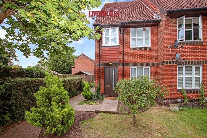 1 Bedroom Maisonette To Rent In Heathlee Road, Crayford, Kent, DA1
