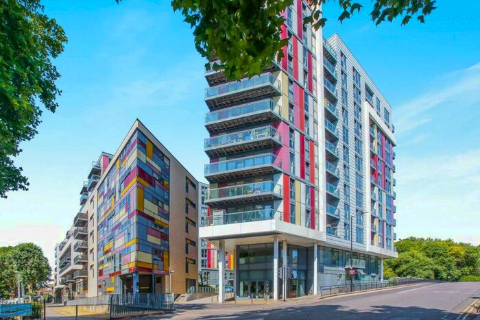 2 Bedroom Apartment To Rent In Homerton Road, Hackney, E9