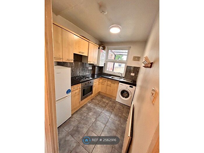 1 Bedroom Maisonette To Rent In Kenton Rd, Harrow, HA3