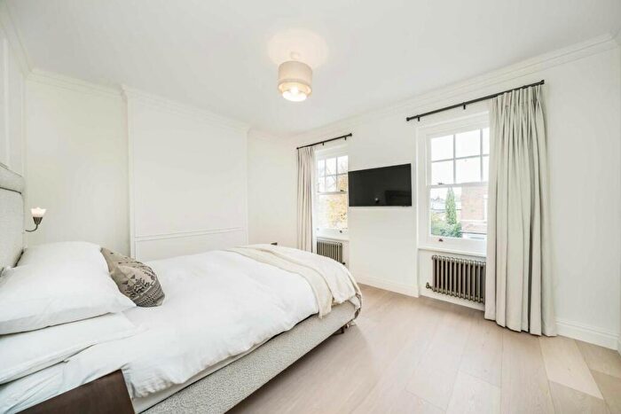 4 Bedroom Terraced House To Rent In North Hill Avenue, Highgate, N6