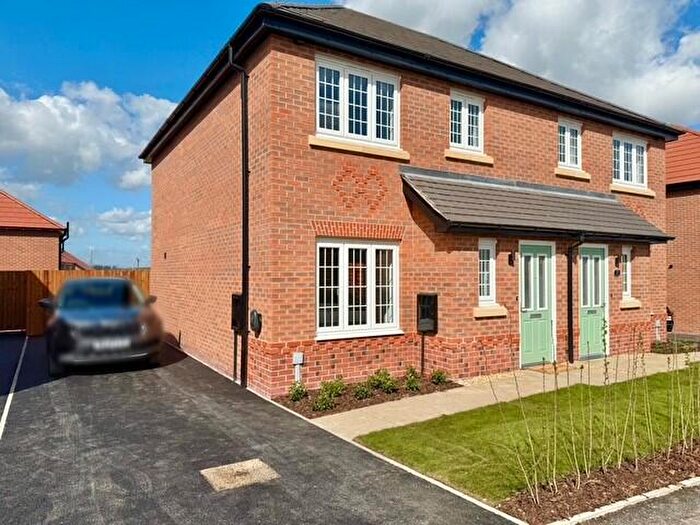 3 Bedroom Semi-Detached House To Rent In Hurcomb Way, CW1