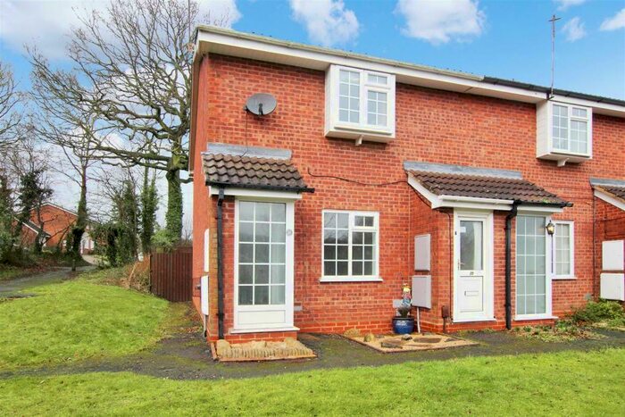 1 Bedroom Maisonette To Rent In Perryfields Close, Redditch, B98