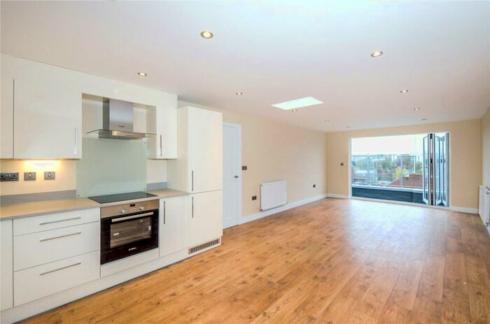 2 Bedroom Apartment To Rent In Church Street, Basingstoke, Hampshire, RG21