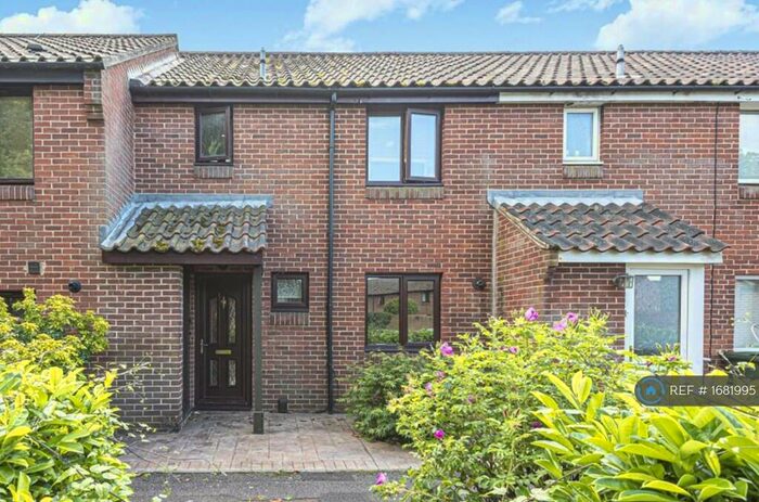 3 Bedroom Terraced House To Rent In Sherwood Avenue, Abingdon, OX14