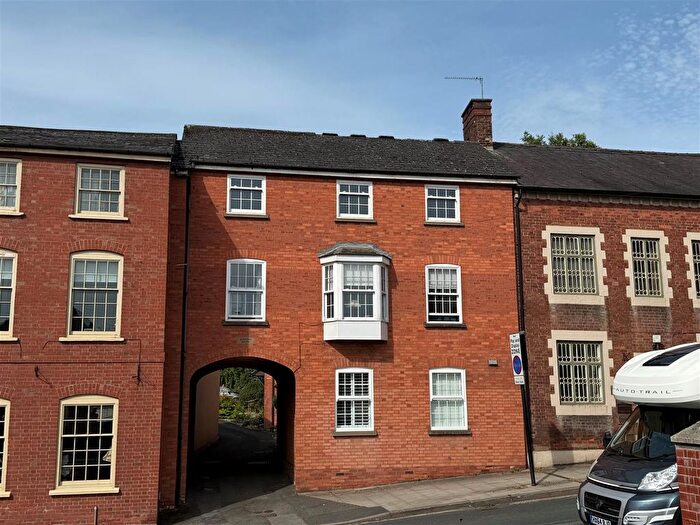 2 Bedroom Flat For Sale In Old Street, Ludlow, SY8